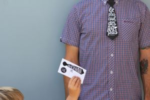 Cravate en papier pour Papa tendance